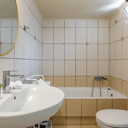 Mariston Modern Apts アパート ヘルソニソス