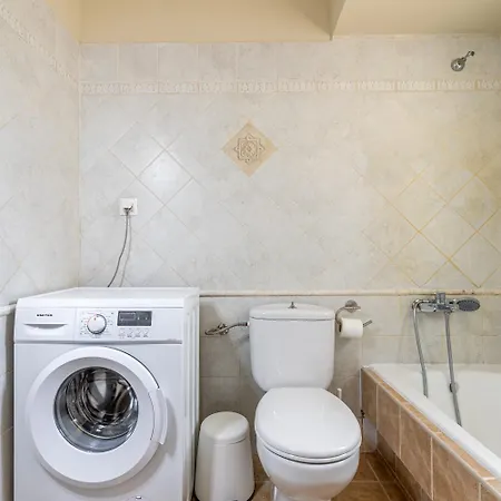 Mariston Modern Apts