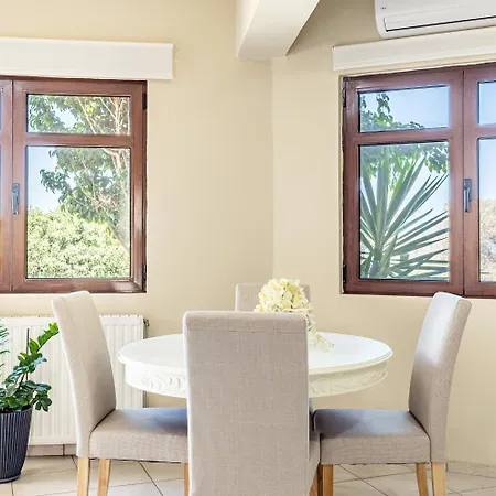 Mariston Modern Apts *