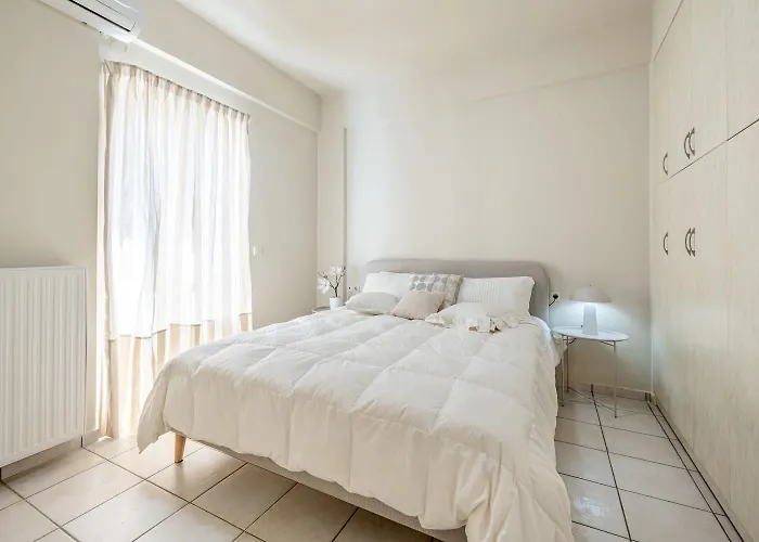 Mariston Modern Apts شقة *