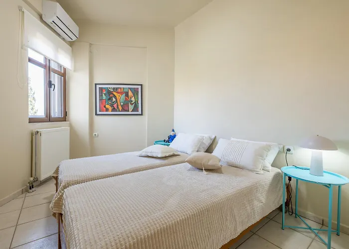 Mariston Modern Apts *