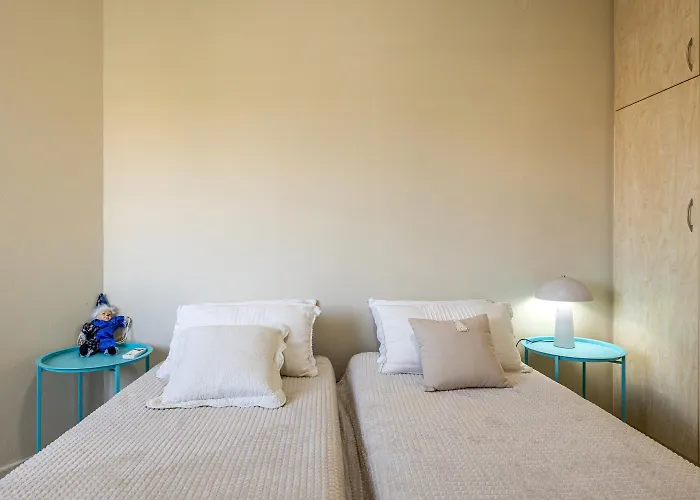 Mariston Modern Apts *